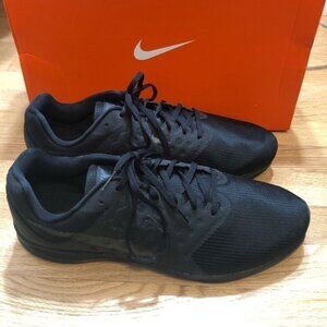 Nike Downshifter 7 Sneakers Black Sz 13  Black